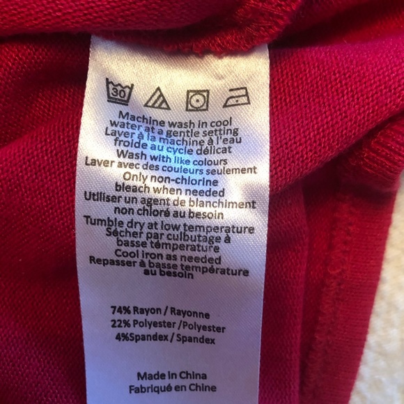 Halston red sweater - Picture 1 of 3